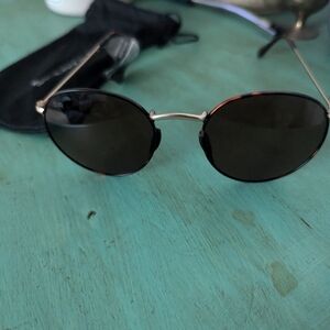 Shady rays sunglasses tangle free Aston style